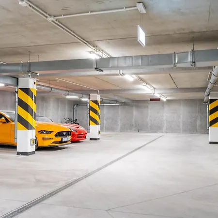 Marina View - Super Widok Na Jezioro, Klimatyzacja, Parking Podziemny, Winda, 2xtv Z Netflix Apartman